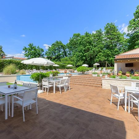 Apartments Tena Пореч Екстериор снимка