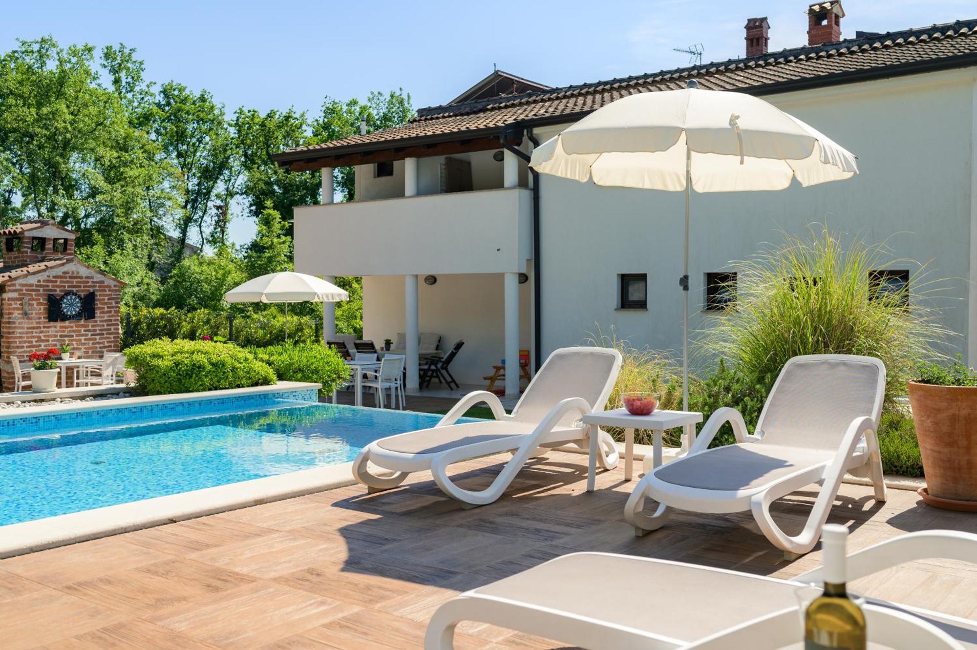 Apartments Tena Пореч Екстериор снимка