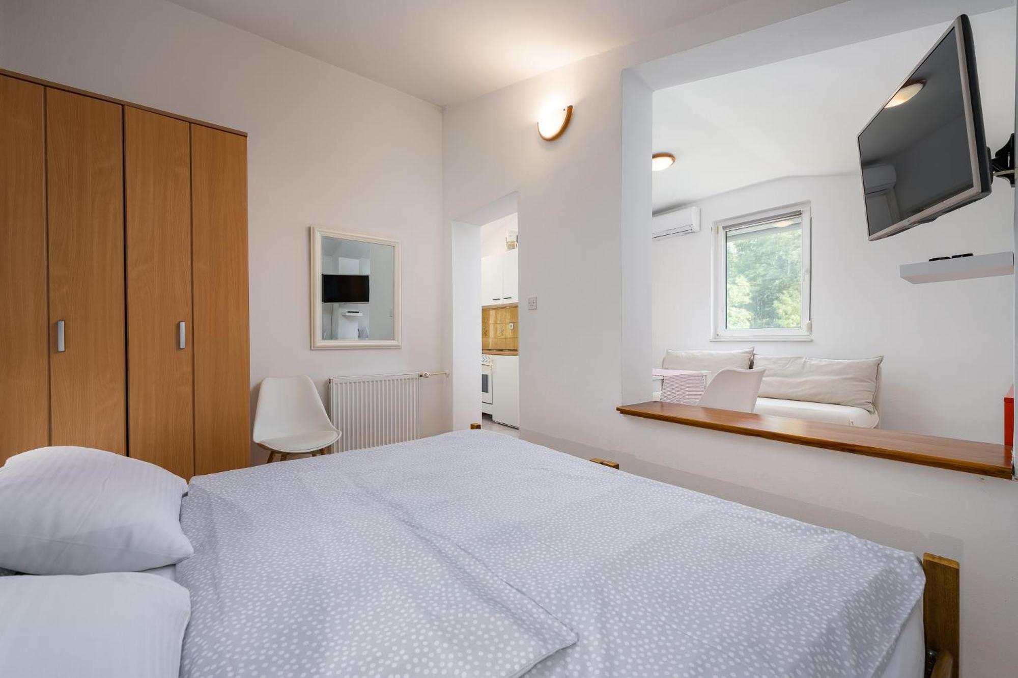 Apartments Tena Пореч Екстериор снимка