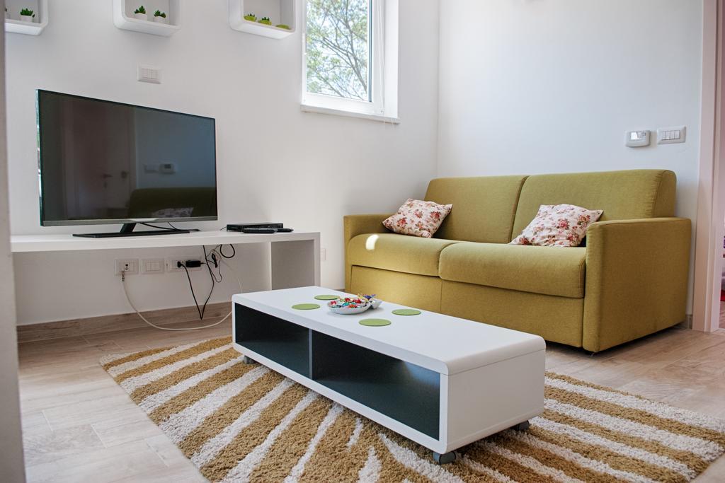 Apartments Tena Пореч Екстериор снимка