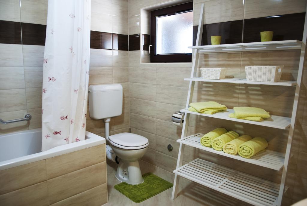 Apartments Tena Пореч Екстериор снимка